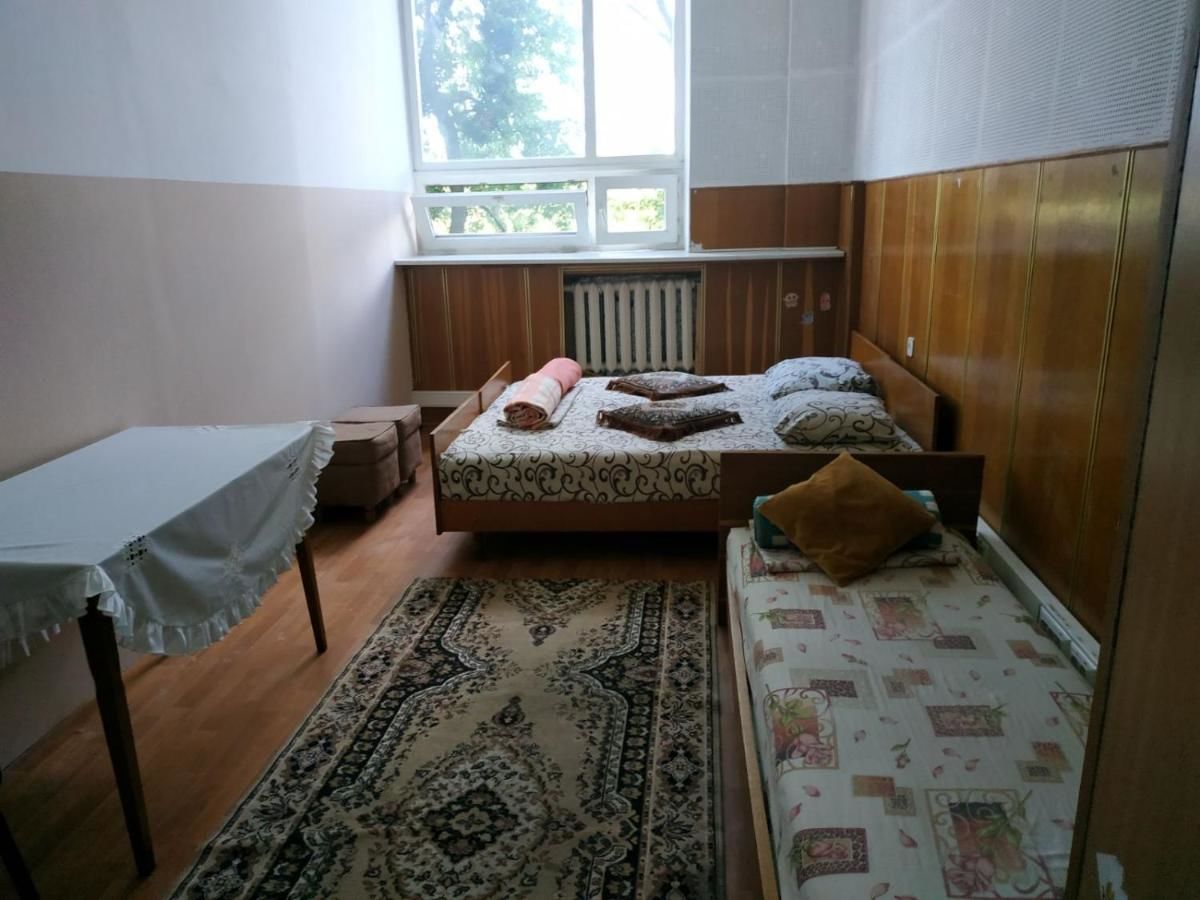 Хостелы IHOTEL Чернігівський Киев