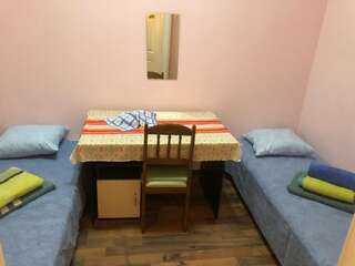 Хостелы IHOTEL Чернігівський Киев Двухместный номер с 2 отдельными кроватями-9